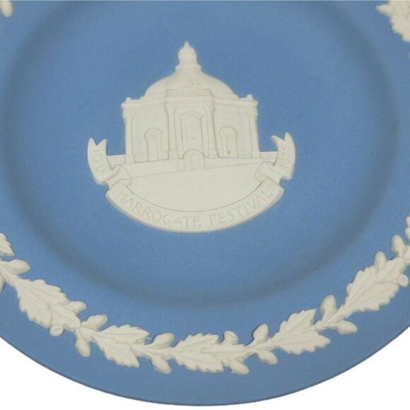 Wedgwood Jasperware England Blue 10th Harrogate Festival 1975 Trinket Dish Rare - Picture 2 of 4